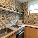 Downtown Retreat: Spacious 2-Br By Unirii Square